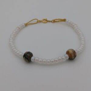 Bracelet perles blanches et marrons